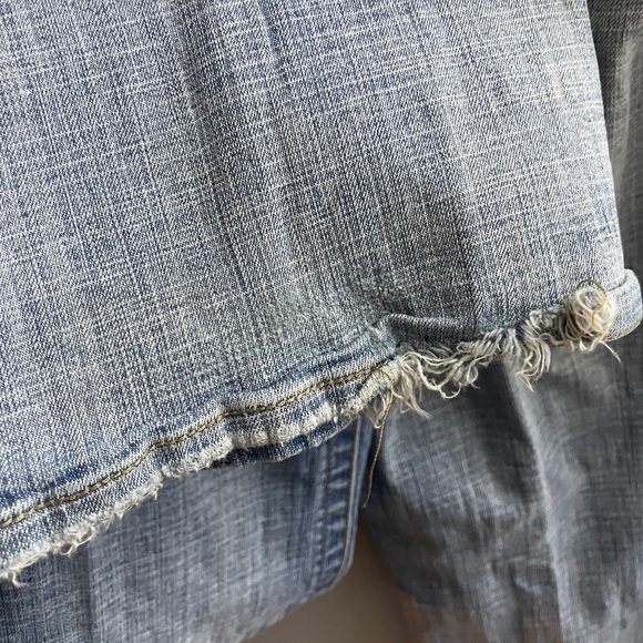 Hydraulic Super Low Metro Light Wash Distressed Jeans - Picture 8 of 12